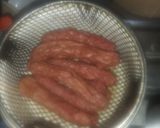 A picture of step 4 of Sausage sandwich.