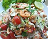 รูปขั้นตอนการทำที่ 3 ของ "ยำวุ้นเส้นทะเล" Spicy Seafood Glass Noodle Salad🦐🦑🌶🍅