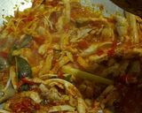 Foto langkah ke 7 dari resep Ayam Suwir Pedes Asam Manis.