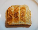 รูปขั้นตอนการทำที่ 1 ของ Egg Avocado Cheese Sandwich
