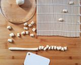 Foto del passaggio 2 della ricetta Gnocchetti sardi salsiccia e caprino - malloreddus
