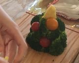A picture of step 4 of Christmas tree salad.