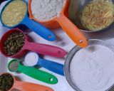 केसर पिस्ता कुकिज़ (kesar pista cookies recipe in Hindi) रेसिपी चरण 1 फोटो