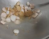 Foto langkah ke 4 dari resep Kuah jamur kancing vegie.