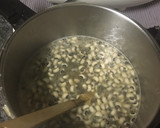Foto del paso 2 de la receta: Alubias carillas con berberechos y almejas