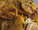 صورة لخطوة 5 من وصفة بطاطــٰس مشويـةٌ 🥔🤤