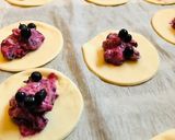 A picture of step 1 of Wild blueberry bites.