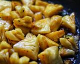 Hình bước làm 2 của món CƠM NHÀ | CÁ NGỪ KHO THƠM & MĂNG TRE