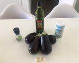 Foto del paso 1 de la receta: Berenjenas al ajillo 🍆🥰