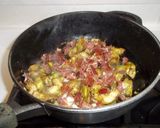 Foto del paso 5 de la receta Alcachofas con jamón y huevo