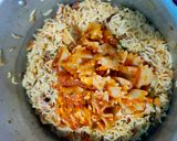 A picture of step 4 of Vegetable and pasta pulao.