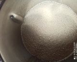A picture of step 2 of Rava Ladoo.