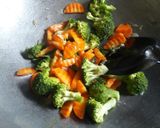 Foto langkah ke 2 dari resep Garlic Brocoli.
