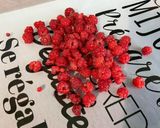 Une image de l'étape 1 de Coupes aux framboises, skyr et cranberries.