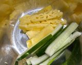 Hình bước làm 3 của món Chả Lụa Cuộn Rau Củ
