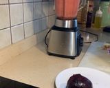 Foto del paso 2 de la receta: Gazpacho de remolacha con queso de Mahón