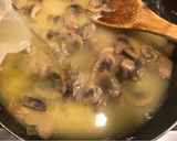 Foto del paso 4 de la receta: Salsa de champiñones al vino