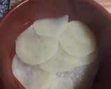 Foto del paso 3 de la receta: Pechito de cerdo con barbacoa, papas cremosas y ensalada