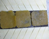 Foto del paso 2 de la receta: Trenza de hojaldre, choco, membrillo, chía