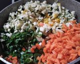Foto del paso 1 de la receta: Guiso de calabacines con fideos