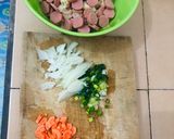 Foto langkah ke 3 dari resep Nasi Tim Ayam Sosis Kecap.