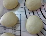 Foto langkah ke 3 dari resep Roti isi kacang hijau.