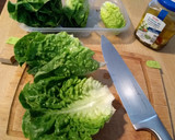 Foto del paso 1 de la receta: Ensalada de cogollos con queso feta marinado con hierbas