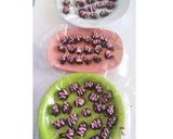 Foto langkah ke 3 dari resep Kurma Coklat.