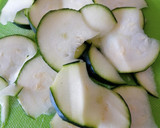 Foto del paso 2 de la receta: Tortilla de patata con verduras al microondas