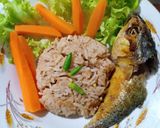รูปขั้นตอนการทำที่ 5 ของ ข้าวคลุกน้ำพริกกะปิ