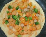Foto langkah ke 5 dari resep Pizza topping sayur empuk anti gagal.