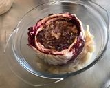Une image de l'étape 18 de Trévise farcie aux anchois,parmesan et câpres italiennes et sa couronne d oignons de roscoff.