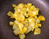 A picture of step 7 of Egg Do Pyaza.