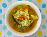 Foto langkah ke 4 dari resep Sop Kepala Ikan Salmon.