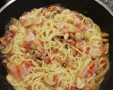 Foto del paso 4 de la receta: Fideos con salsa de champiñones y panceta fácil