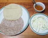 Foto del paso 1 de la receta: Quesadillas de queso facilísimas