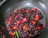 A picture of step 4 of Amaranth and Hara cholia Curry.