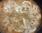 Foto del paso 3 de la receta: Arroz con aros de calamar y langostinos en 30 minutos