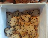Foto del paso 3 de la receta: Galletitas con chispitas de chocolate hechas por mis niños!!!