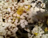 Foto langkah ke 3 dari resep Popcorn Rainbow Warna Warni.