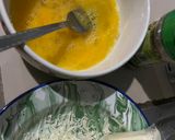 Foto langkah ke 2 dari resep Scrambled Eggs Cheese.