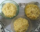 A picture of step 3 of Chicken spice Noodles.