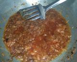 A picture of step 4 of Egg keema burger.