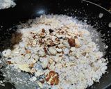 A picture of step 5 of Khasta Gujiya.