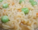 A picture of step 5 of Chatt patta noodles.