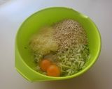 Zabpelyhes-cukkini tócsni recept fázis 2 fotója