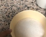 A picture of step 1 of Creamy jelly custard.