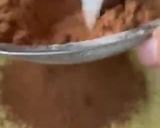 Gambar langkah 8 resipi Kek Marble Blueberry Coklat.