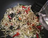 Foto langkah ke 4 dari resep Cah Tauge Tahu.