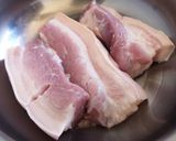 รูปขั้นตอนการทำที่ 1 ของ หมู สามชั้นทอด